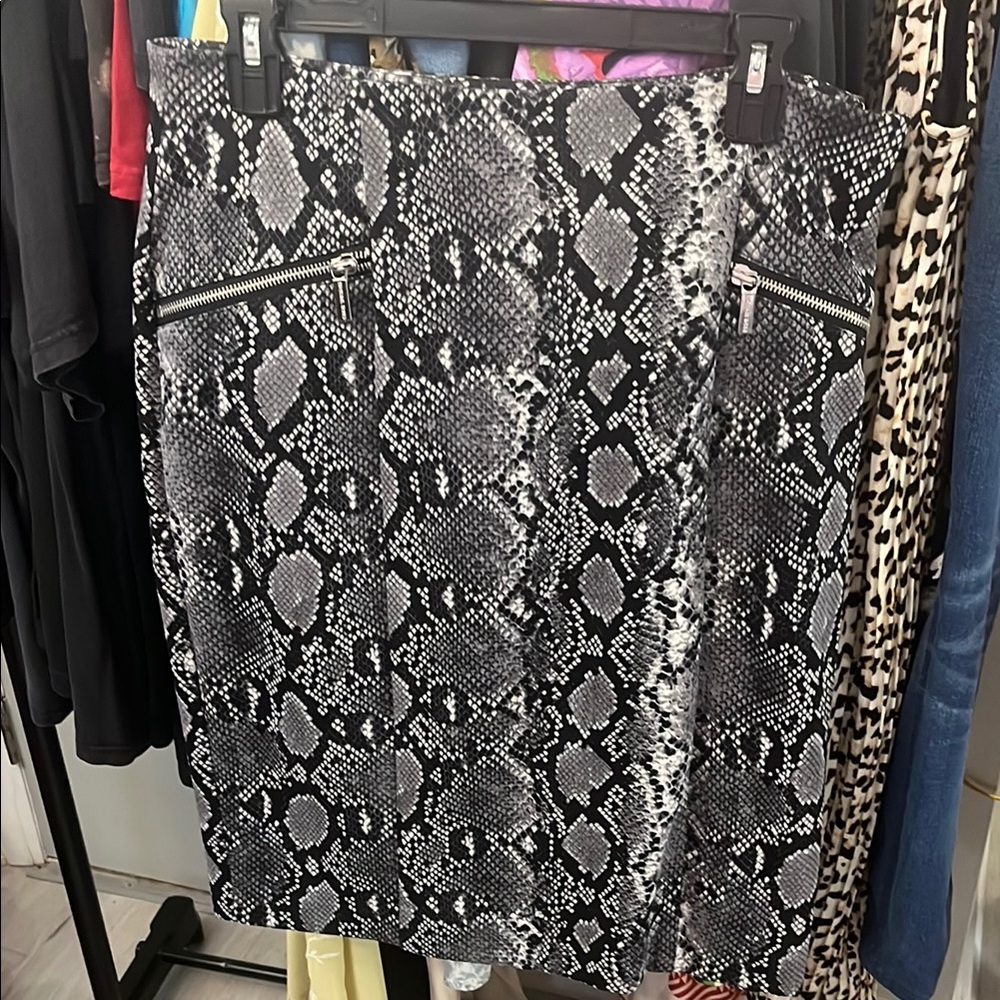 Michael Kors Black and Gray Pencil Skirt